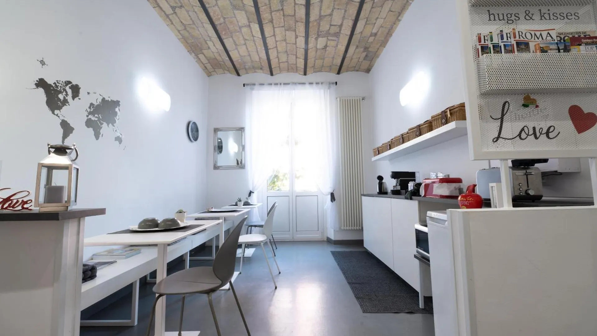 ** Couette-café Inn Urbe Colosseo Rome Italie