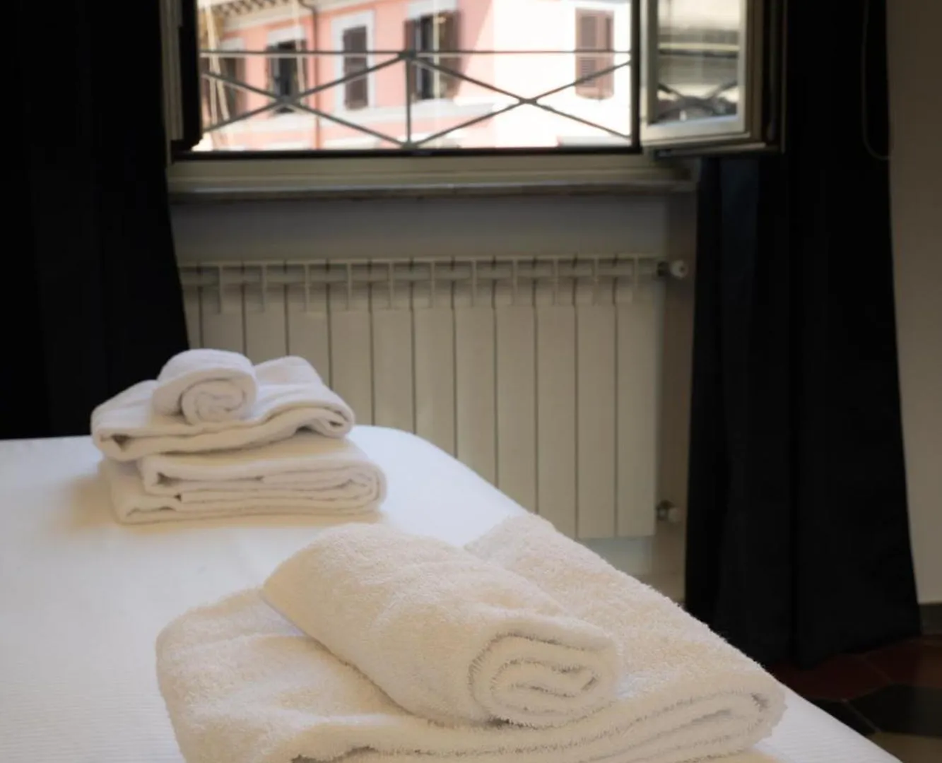 Inn Urbe Colosseo Rome Couette-café