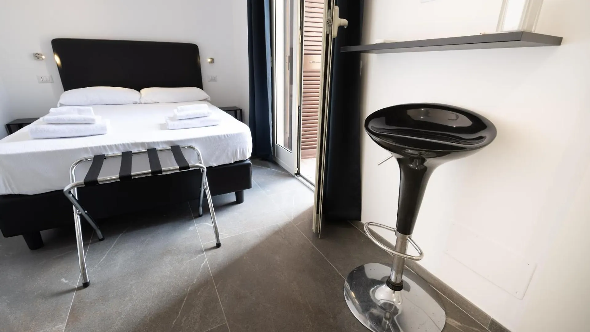 Inn Urbe Colosseo Rome Italie