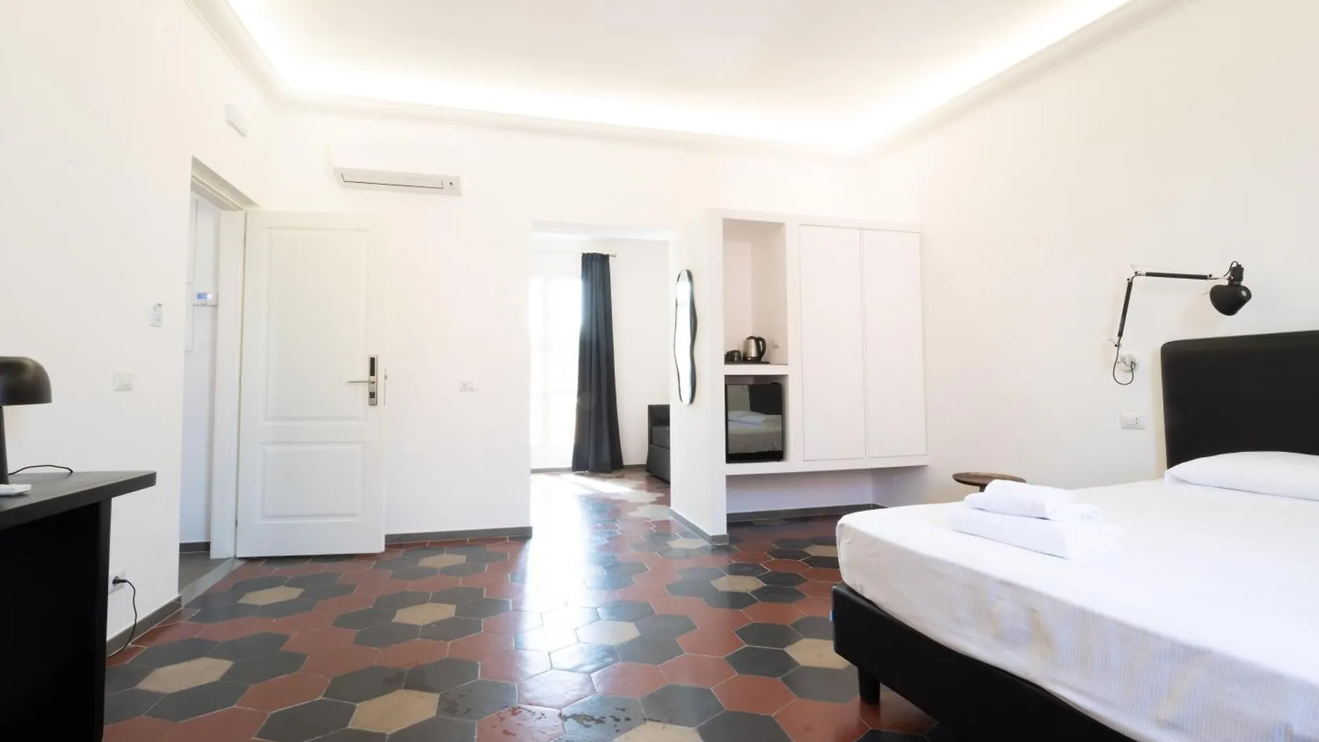 Inn Urbe Colosseo Rome Couette-café