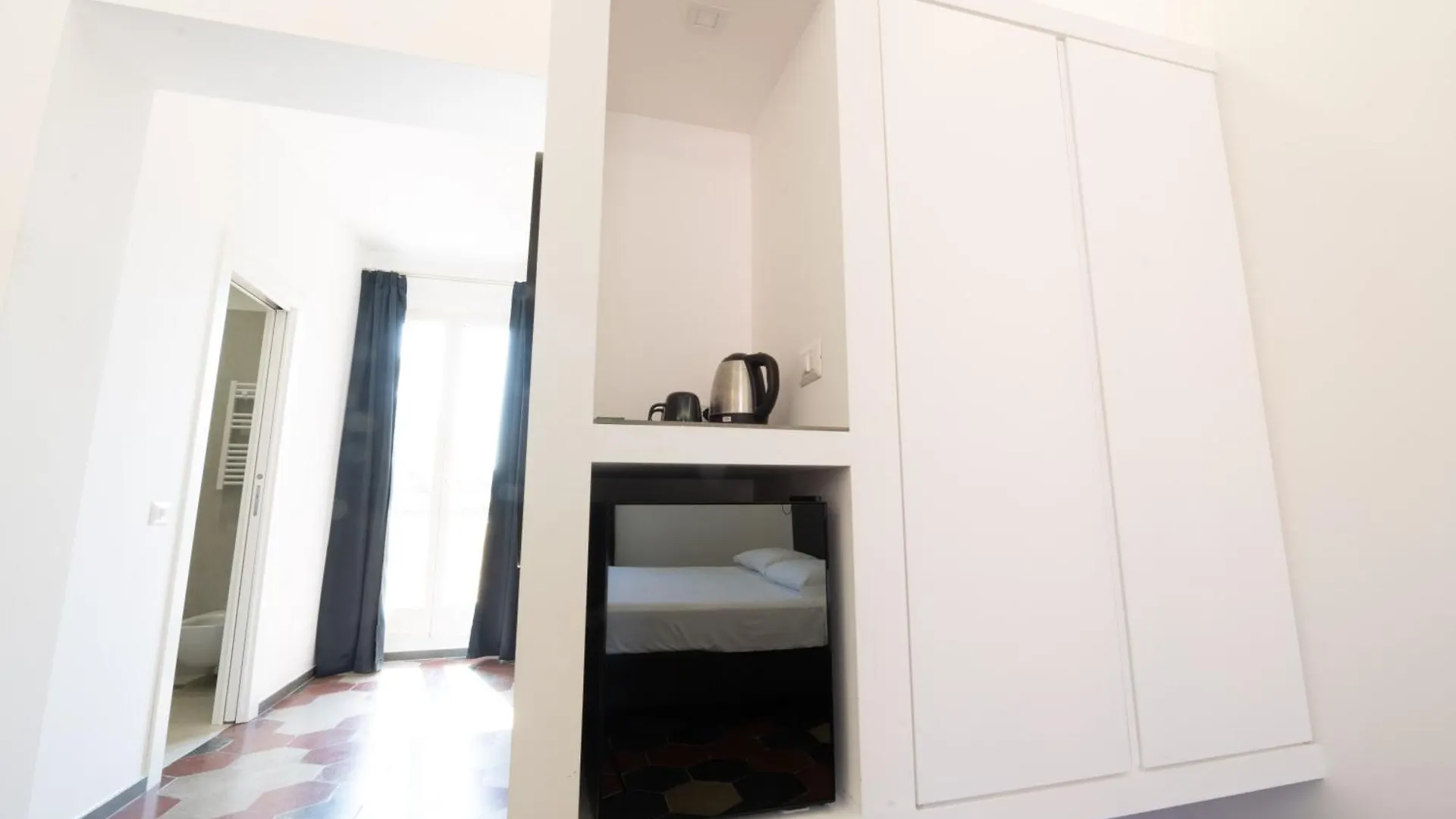 Inn Urbe Colosseo Rome Couette-café